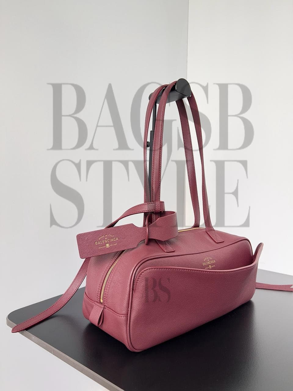 BALENCIAGA SMALL LEATHER CARRIE BOWLING TOP-HANDLE BAG 8329202 (31*12*12cm) — Bags