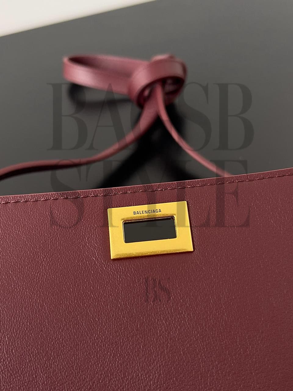 BALENCIAGA WOMEN'S BEL AIR CLUTCH ON STRAP SMALL IN DARK BURGUNDY 8349432ABAV6036 (26.9*13.9*5.3cm) — Bags