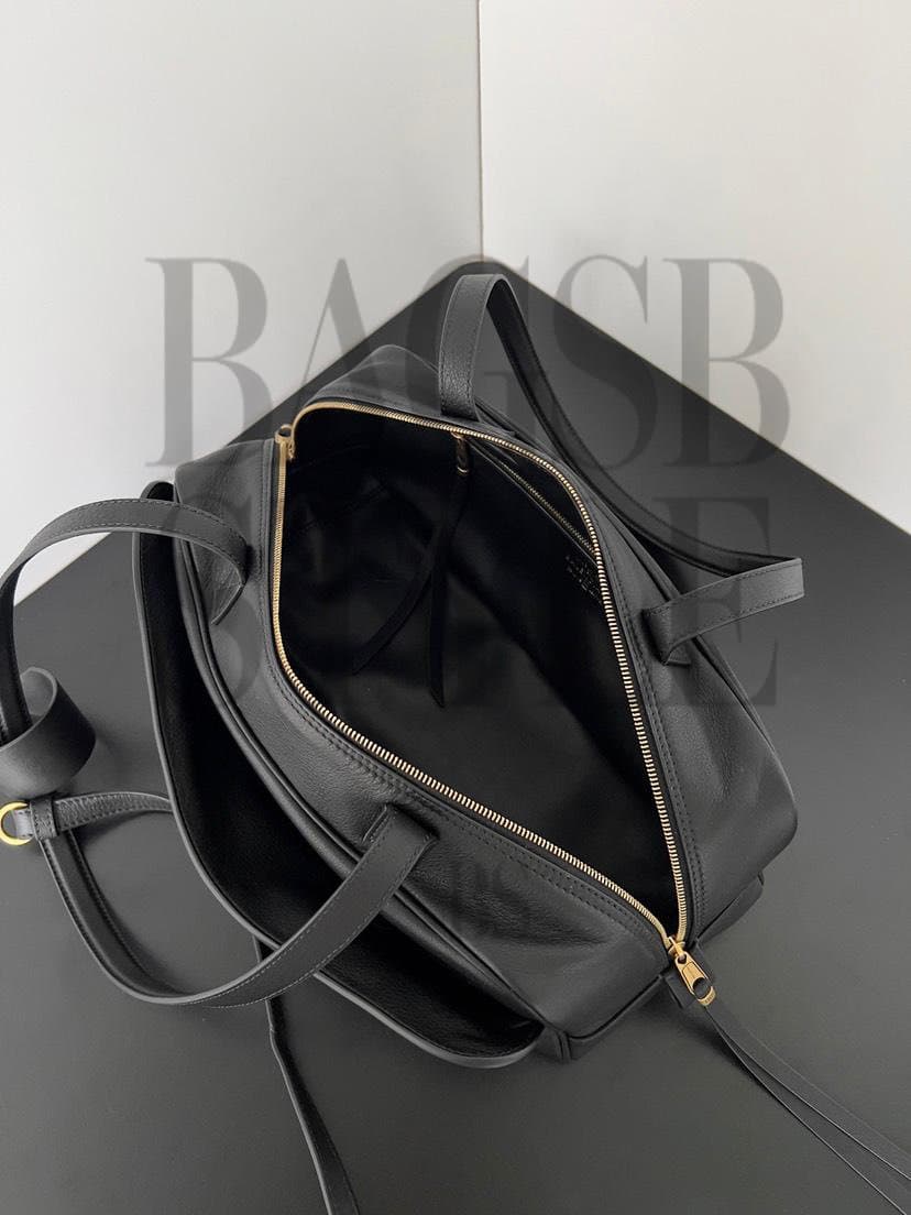 BALENCIAGA WOMEN'S CARRIE BOWLING BAG SMALL IN BLACK 8329202ABNQ1000 (31*12*12cm) — Bags
