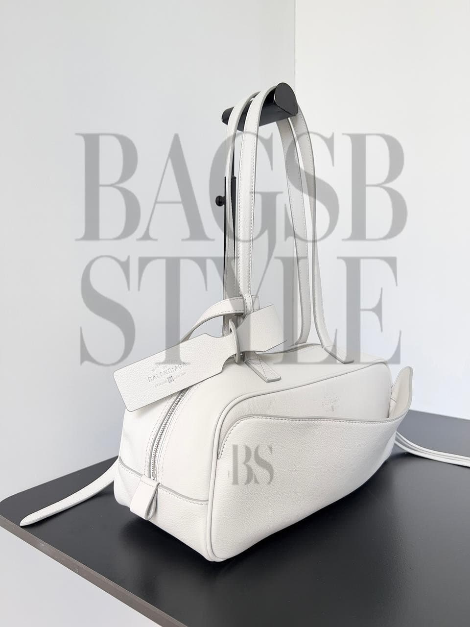 BALENCIAGA WOMEN'S CARRIE BOWLING BAG SMALL IN WHITE 8329202ABNP9016 (31*12*12cm) — Bags