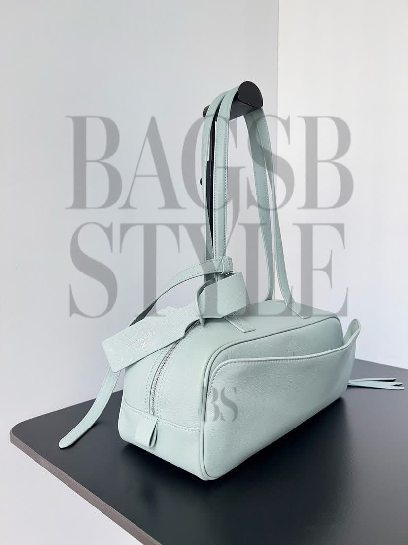 BALENCIAGA WOMEN’S CARRIE SMALL LEATHER SHOULDER BAG 8329202ABNP3837 (31*12*12cm) — Bags
