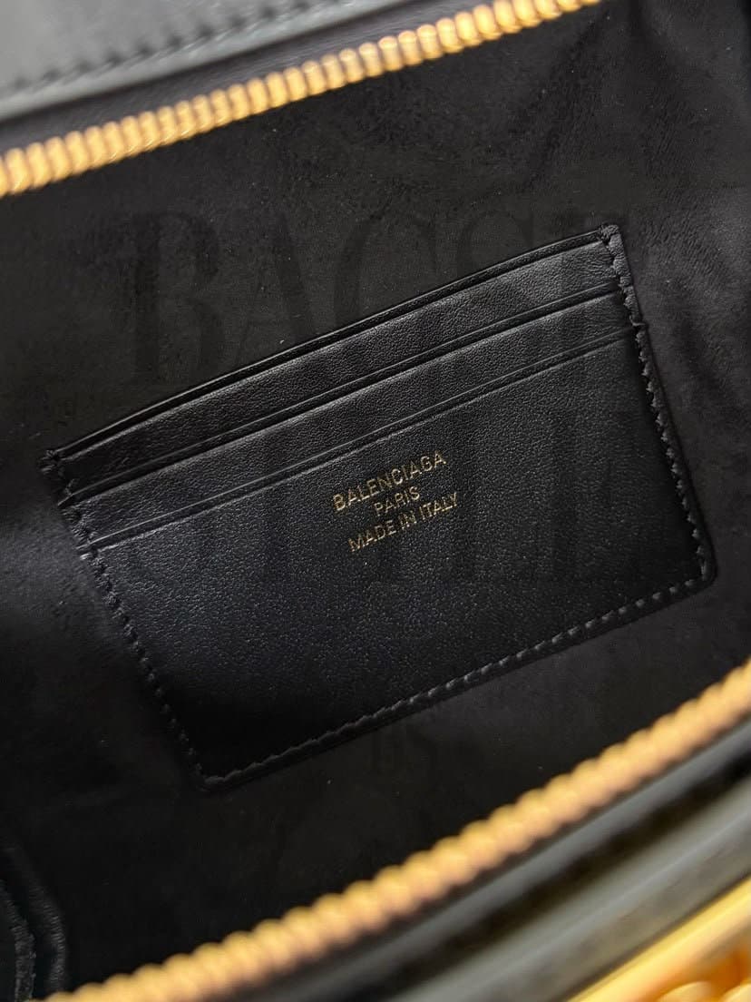 BALENCIAGA WOMEN'S RODEO VANITY IN BLACK 8455942AA4V1000 (18*12.9*8.3cm) — Bags