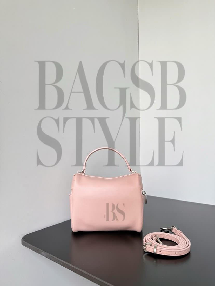 BALENCIAGA WOMEN'S RODEO VANITY IN SUEDE PINK 8455942AA4U5831 (18*12.9*8.3cm) — Bags