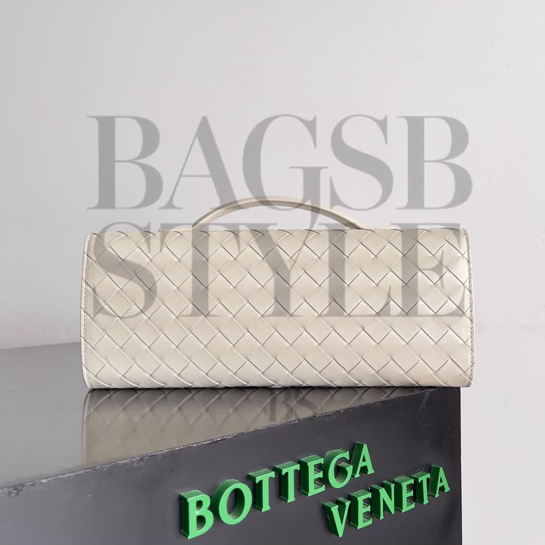 BOTTEGA VENETA ANDIAMO CLUTCH 741511VCPP39195 (31*13*3cm) — Bags