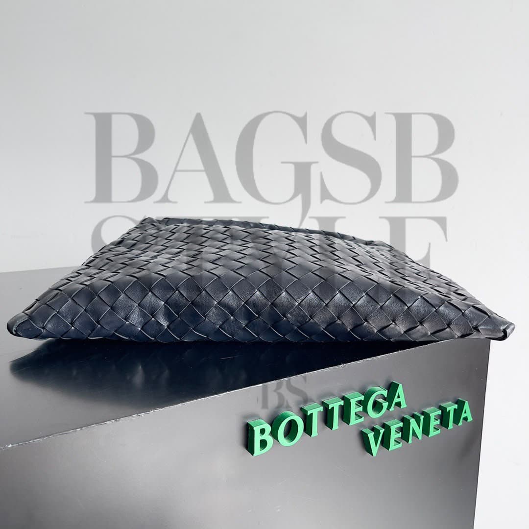 BOTTEGA VENETA HOP BAG 763966 (41 × 20 × 8 cm) — Bags