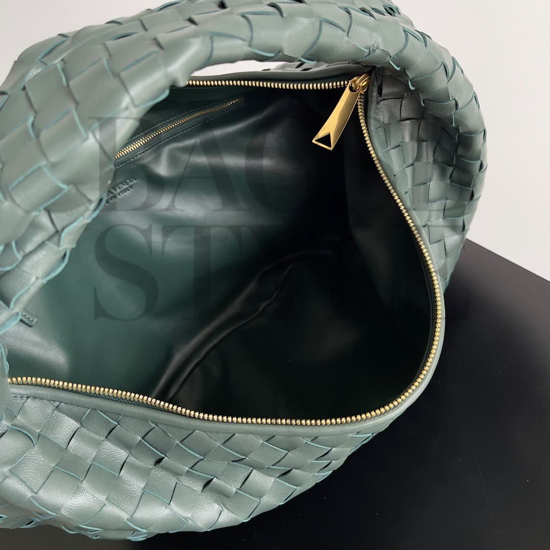 BOTTEGA VENETA JODIE 600261 (48 × 40 × 16 cm) — Bags