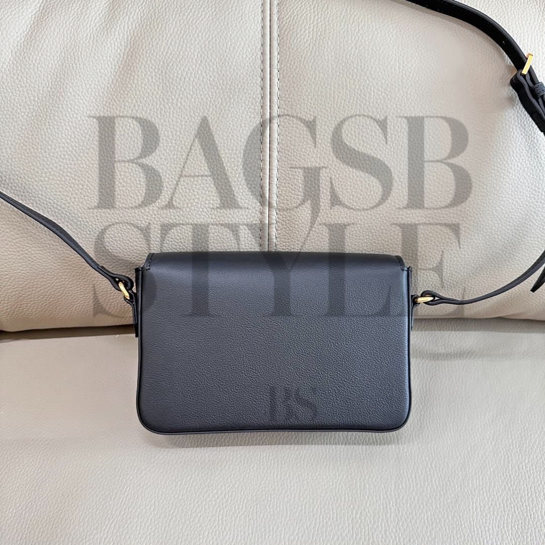 BURBERRY CROSSBODY BAG (20*13*4cm) — Bags