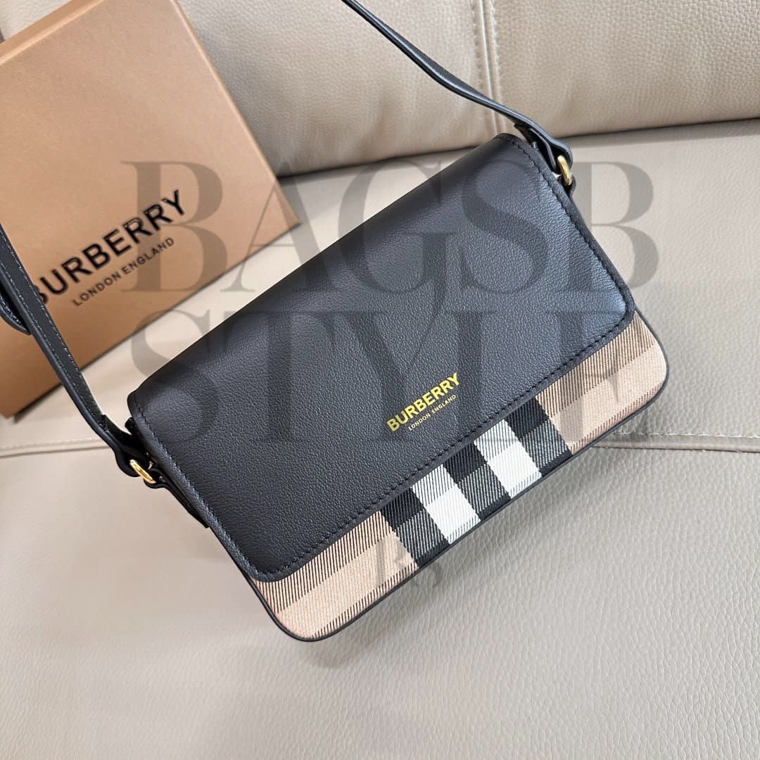 BURBERRY CROSSBODY BAG (20*13*4cm) — Bags