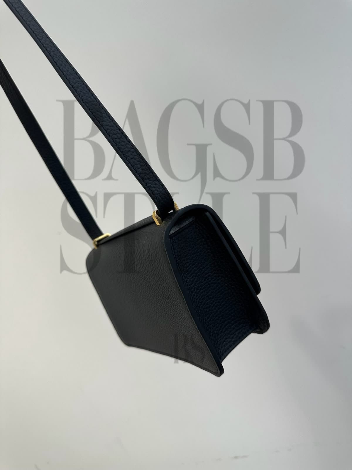 BURBERRY TB CROSSBODY BAG 80631251 (20*12.5*5.5cm) — Bags