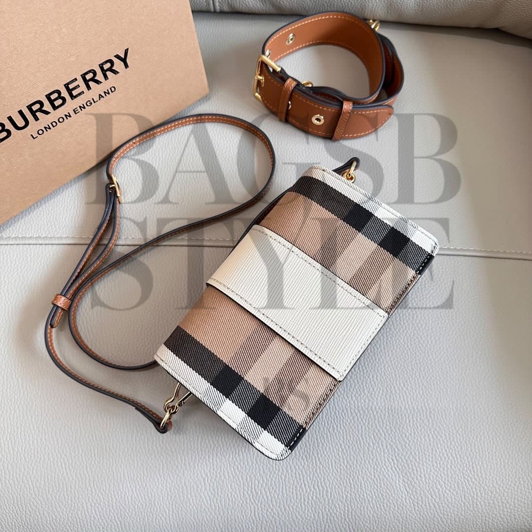 BURBERRY THE BUCKLE HOUSE CHECK BAG (19.5 × 12 × 5 cm) — Bags