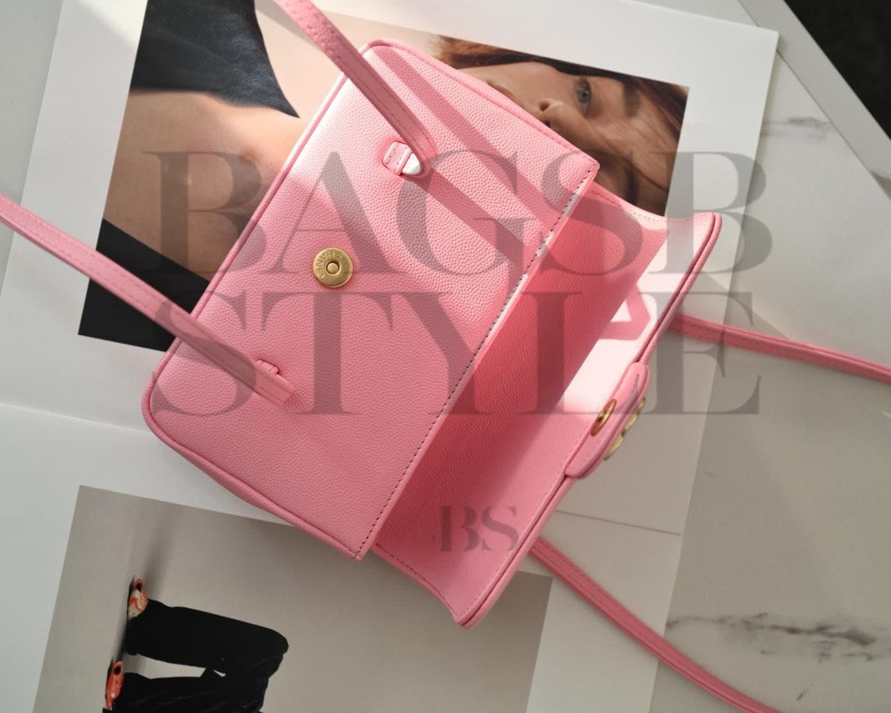 CHANEL MASTER MINI CLUTCH WITH LEATHER STRAP AP5068 (17*11.5*5cm) — Bags