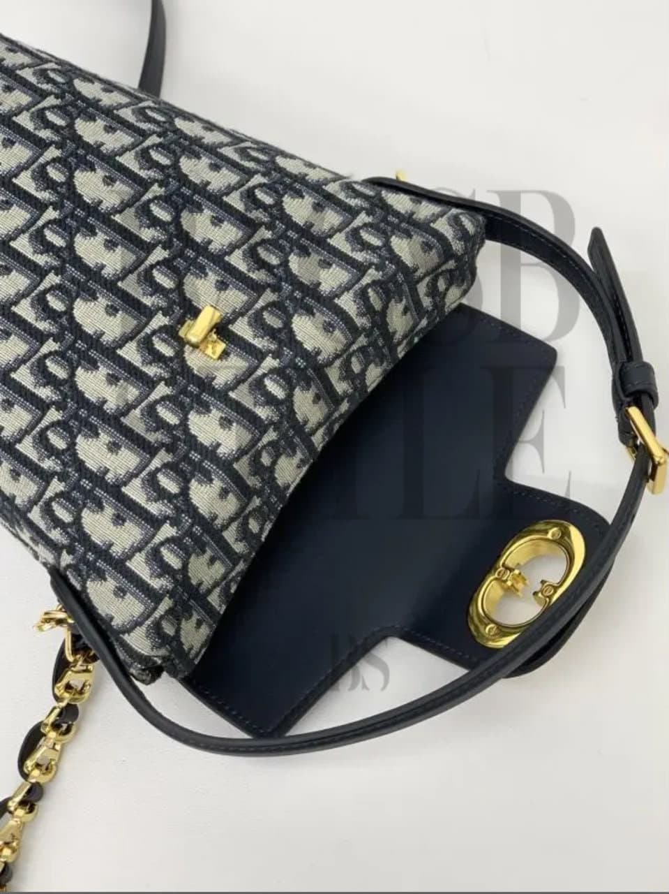 DIOR 30 MONTAIGNE AMBER CHAIN Size: 17x18x8CM — Bags