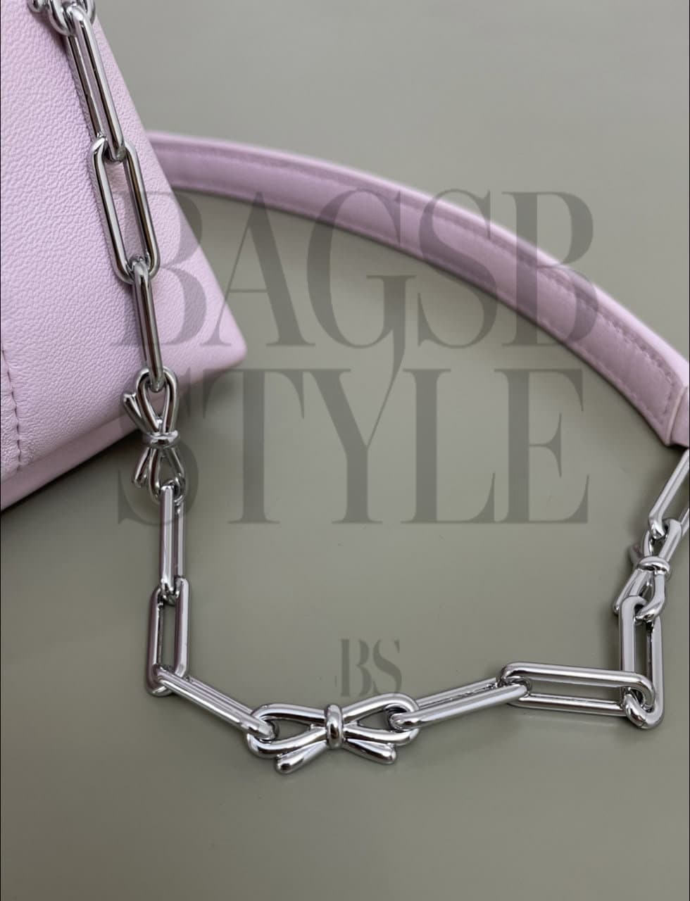 DIOR BOW BAG. Size: 26 x 16 x 10 cm — Bags
