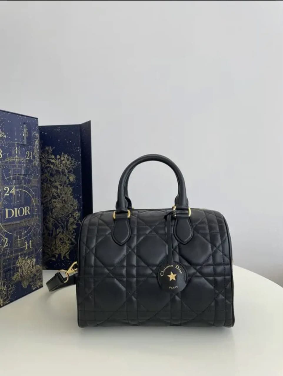DIOR GROOVE. Size: 25 x 19 x 16cm — Bags