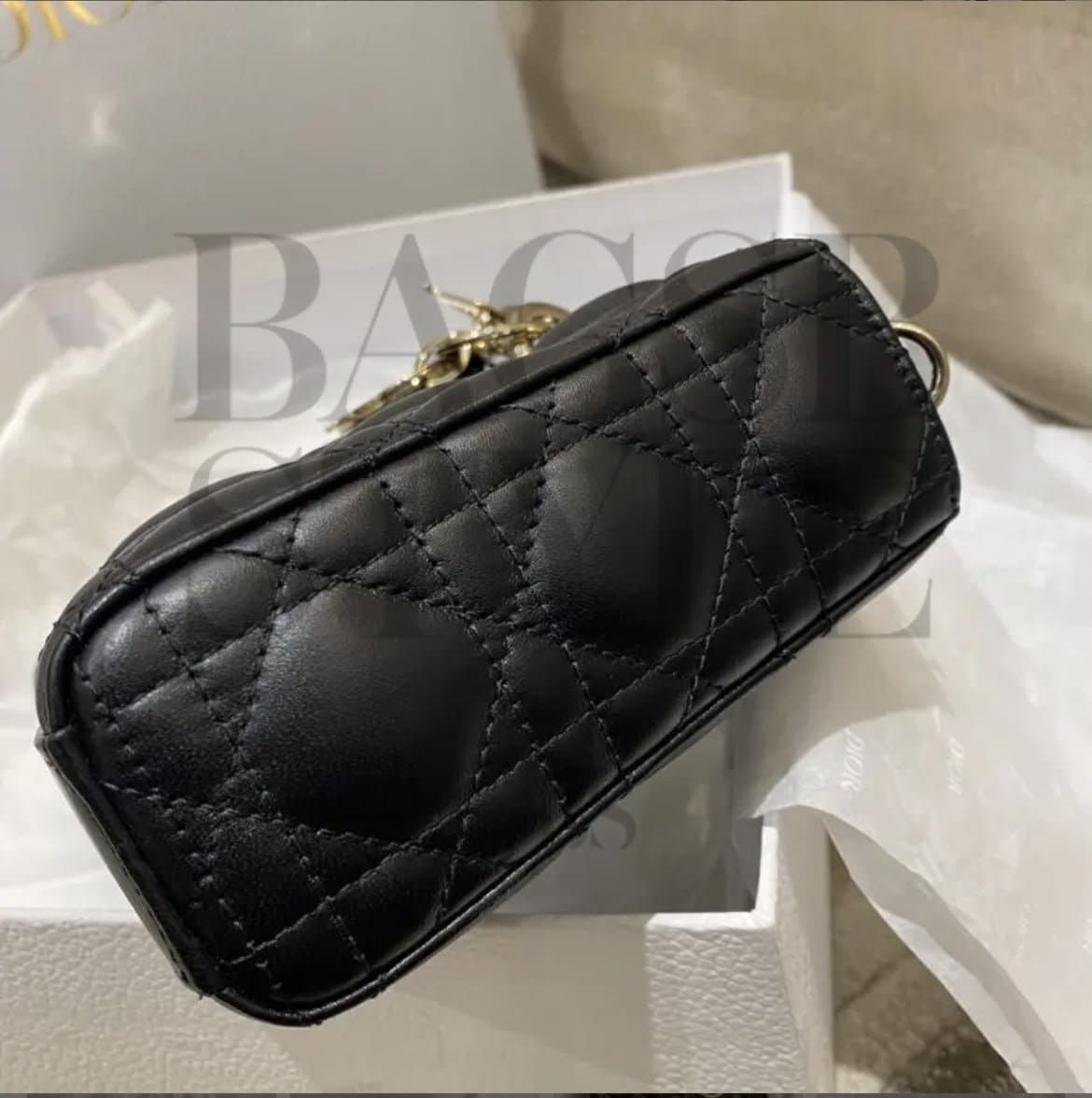 DIOR LADY D-JOY LARGE BAG. Size: 26 x 6 x 14cm — Bags