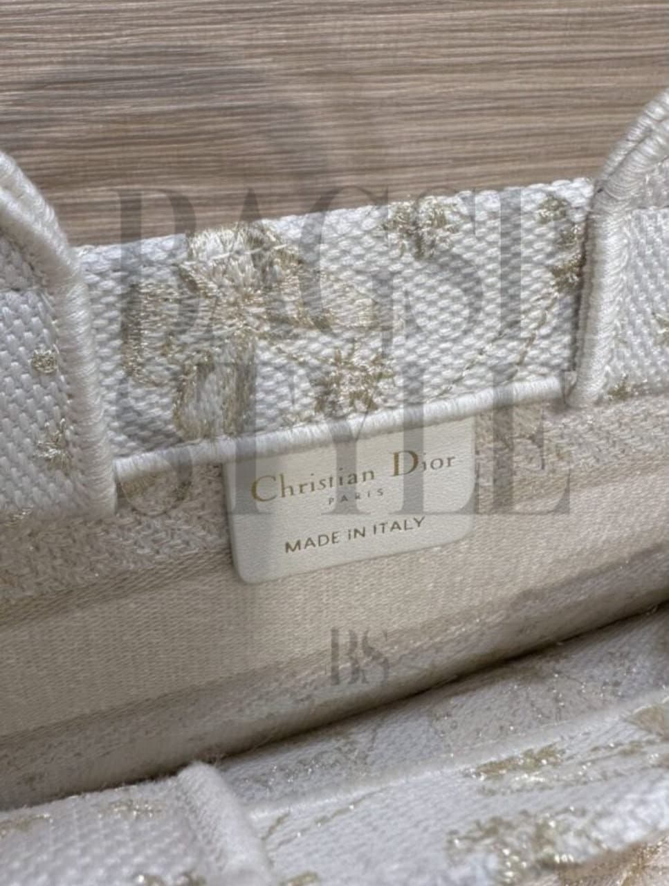 DIOR TOTE BOOK MINI . Size Mini: Length 21.5 xHeight  13 x Width 7.5 cm / 8.5 x 5 x 3 inches — Bags