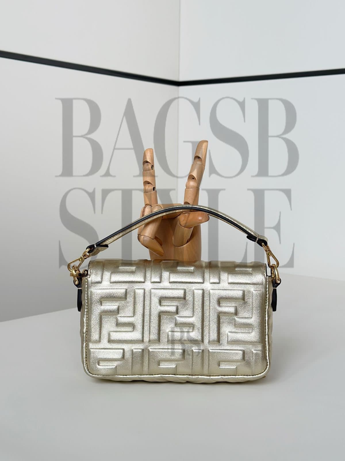 FENDI BAGUETTE MINI 8BS017ARO5F1QIN (20*13*5cm) — Bags