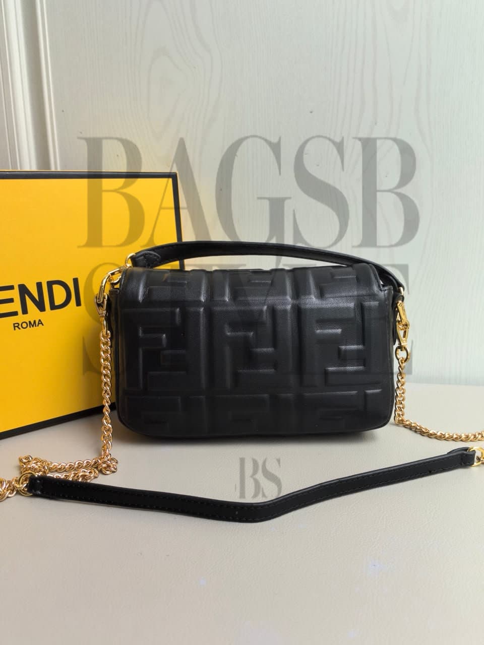 FENDI BAGUETTE MINI 8BS017AT57F15ZW (20*13*5cm) — Bags