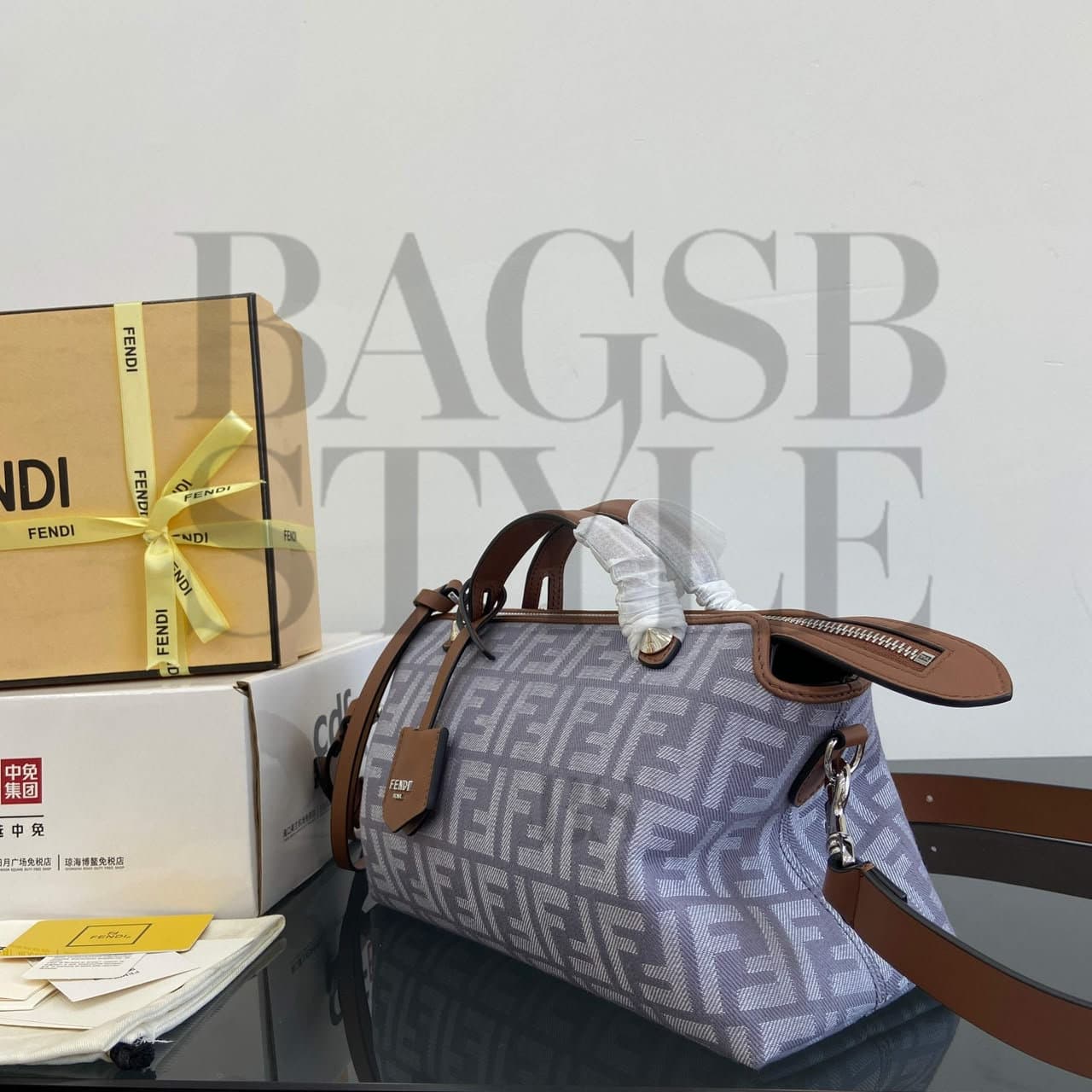 FENDI BY THE WAY SELLERIA MEDIUM 8BL155AUT4F1SXP (29*17*13cm) — Bags