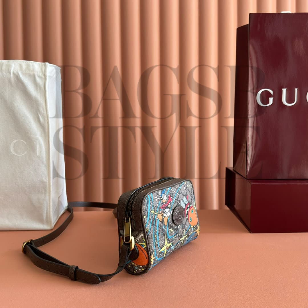 GUCCI & DISNEY DUCK MINI SHOULDER BAG (17.5*12*5.5cm) — Bags