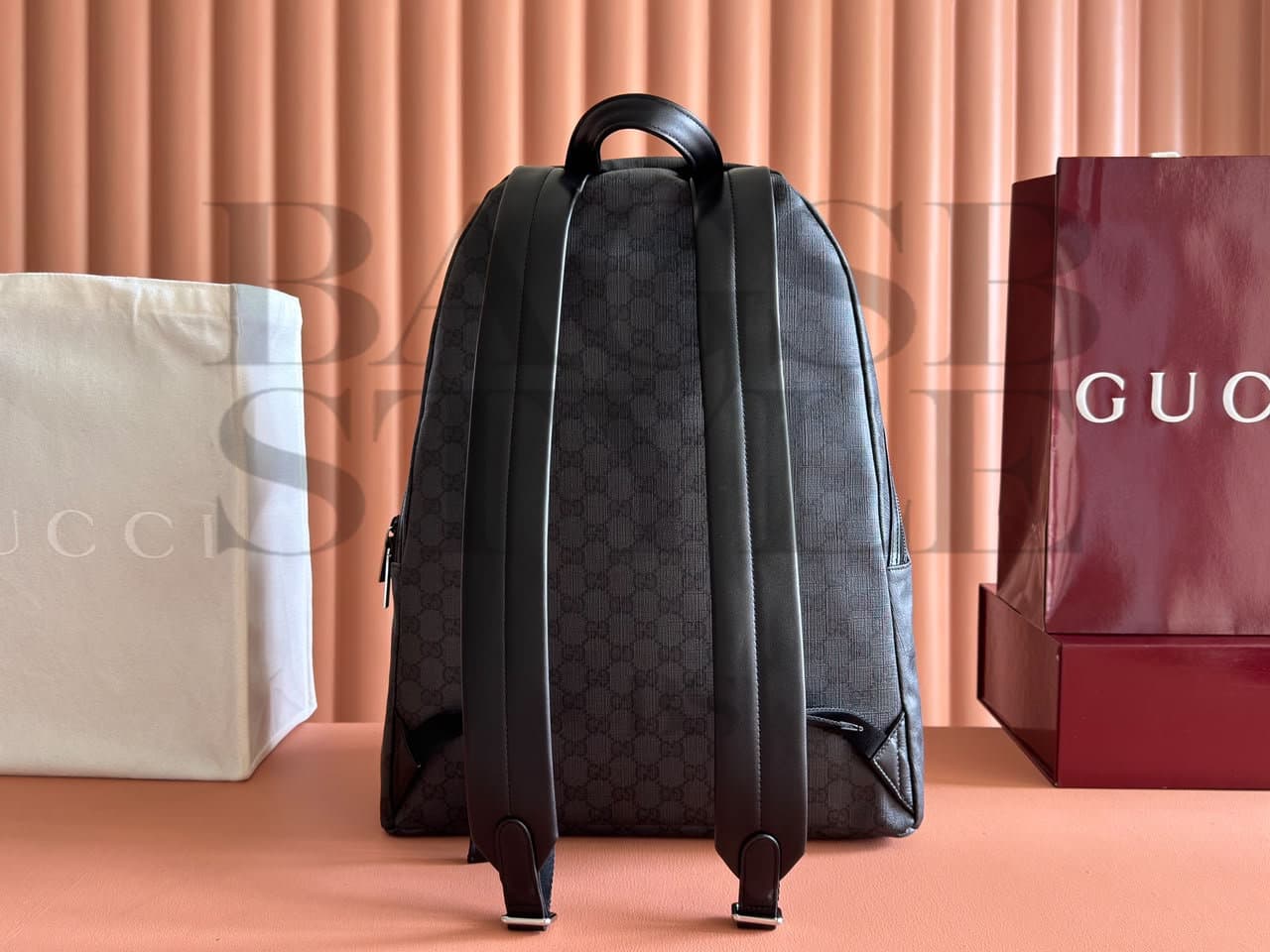 GUCCI ESSENCE CLASSIC MEDIUM BACKPACK A0020S (45*34*17cm) — Bags