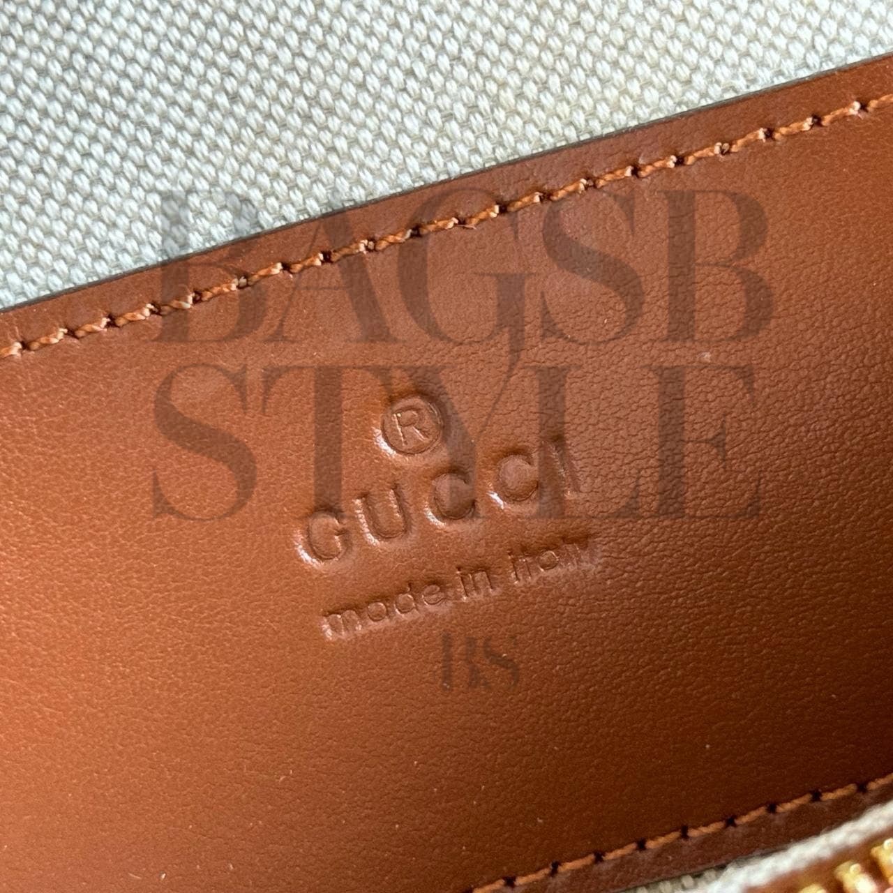 GUCCI GG MATELASSÉ TOP HANDLE MINI BAG 723770 (16*10.5*5cm) — Bags