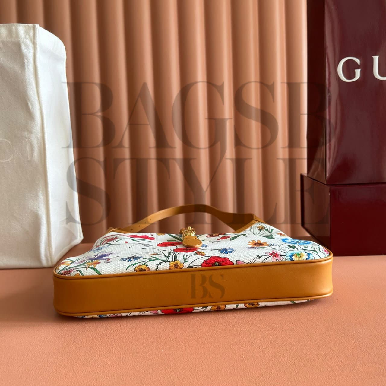 gucci Jackie 1961 Shoulder Bag (31.5 22 4.5 cm)