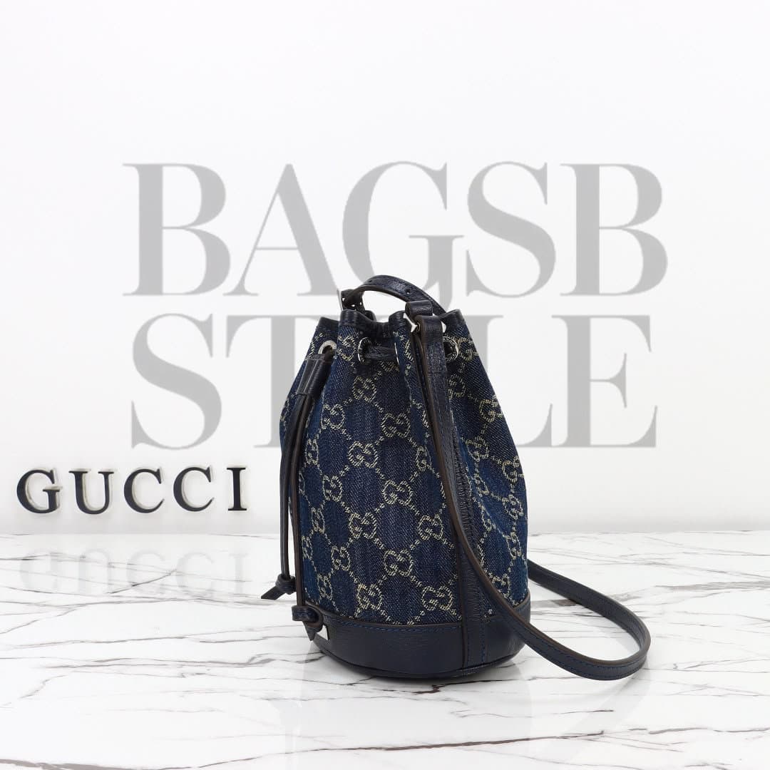 GUCCI MINI BUCKET BAG WITH GUCCI PLAQUE 875802 (19.5*15.5*10.5cm) — Bags