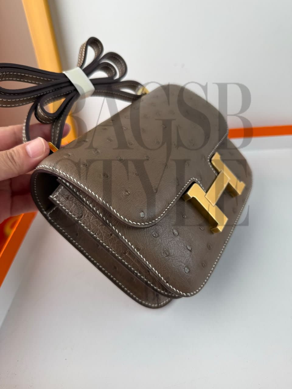 HERMES MASTER CONSTANCE 18 OSTRICH GRIS ASPHALTE (19*15*4cm) — Bags