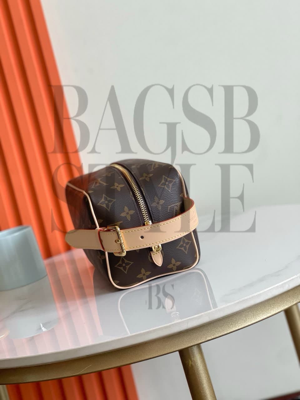 LOUIS VUITTON MASTER TROUSSE TOILETTE LOCKER DOPP KIT M83112 (23*13*12cm) — Bags