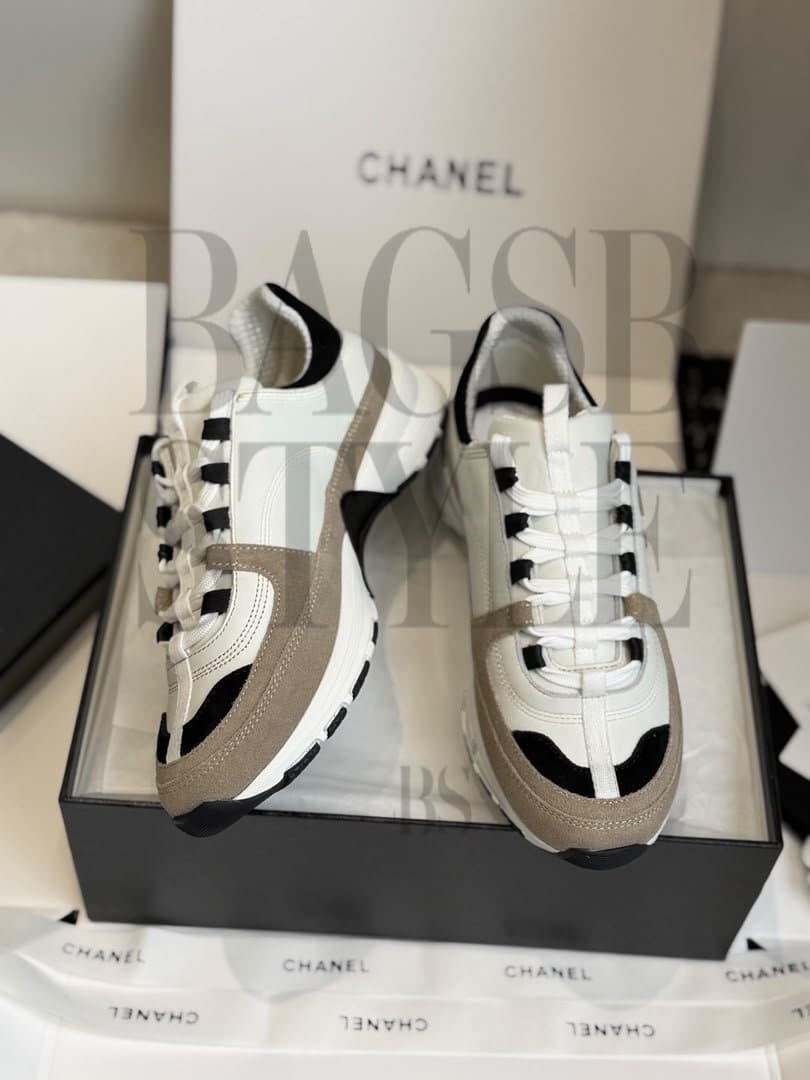 & Low Top Sneakers