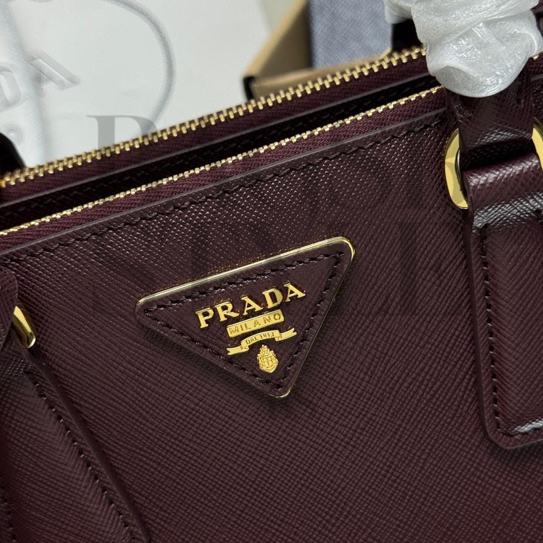 PRADA GALLERIA SMALL SAFFIANO LEATHER BAG 1BA896 (24.5*16.5*11cm) — Bags