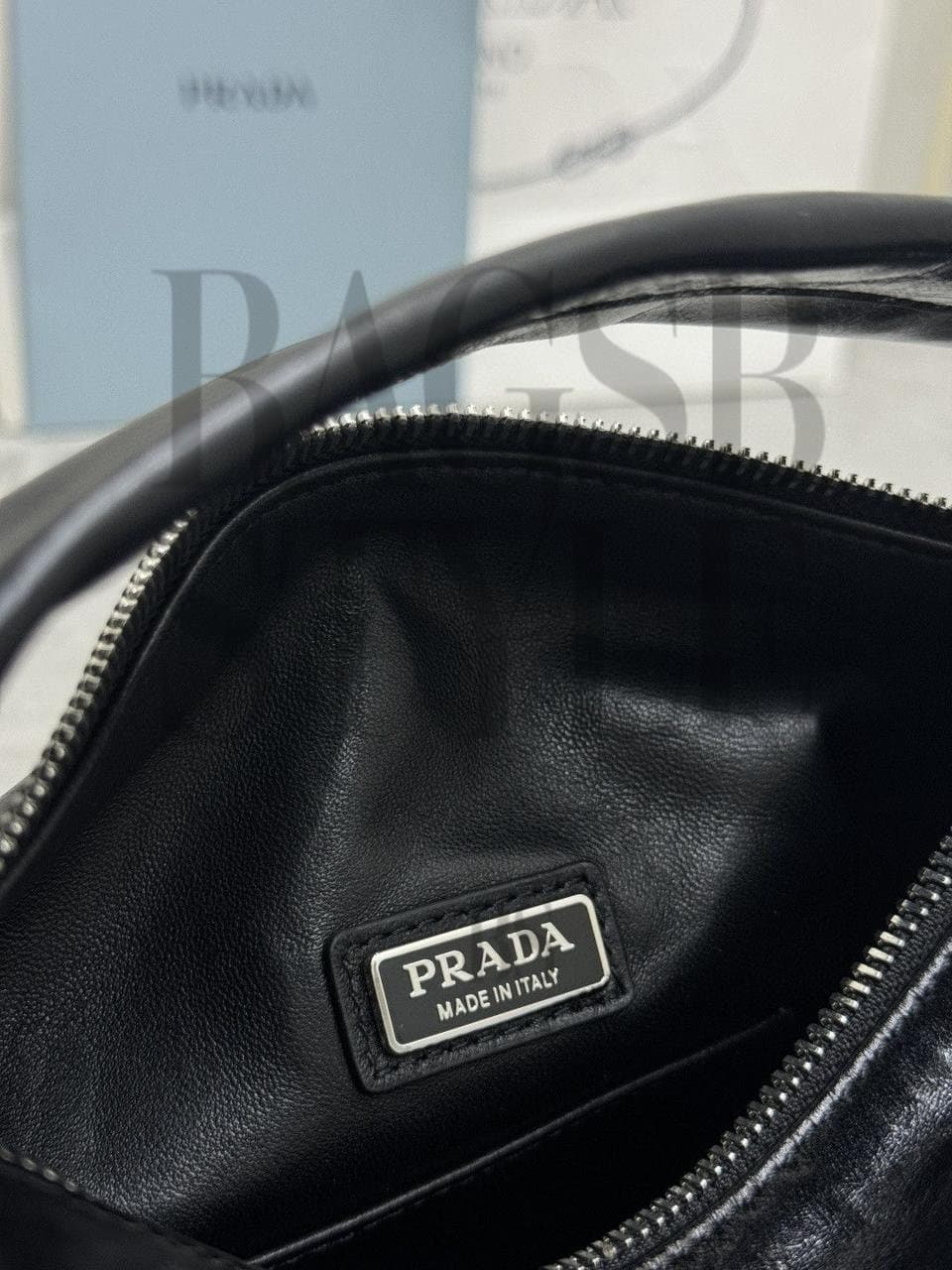 PRADA LEATHER SHOULDER BAG 2VH194 (33*17*17cm) — Bags