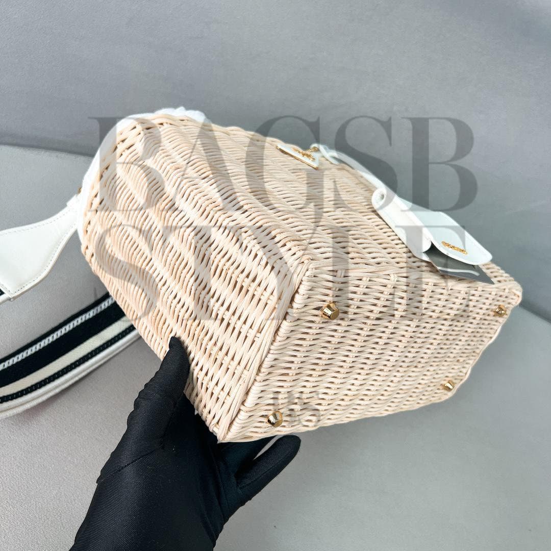 PRADA MEDIUM WICKER AND CANVAS TOTE BAG 1BG835 (26*18*11.5cm) — Bags