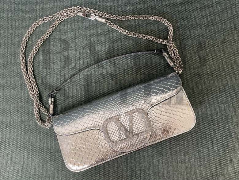VALENTINO GARAVANI MINI LOCÒ (27*13*6cm) — Bags
