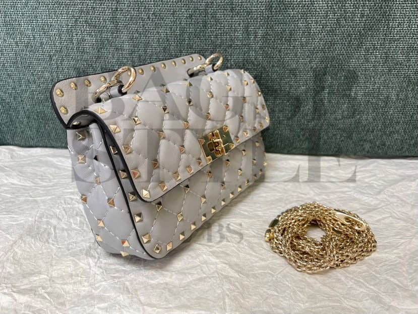 VALENTINO SMALL NAPPA ROCKSTUD SPIKE BAG 5W2B0123NAPI18 (20*11.5*5cm) — Bags