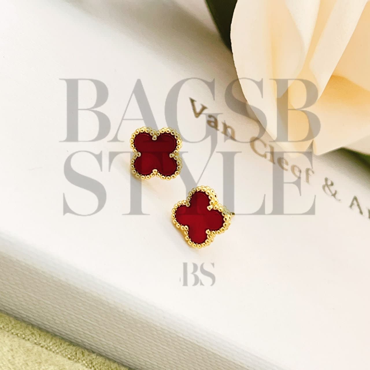 VAN CLEEF ARPELS SWEET ALHAMBRA EARRINGS YELLOW GOLD — Accessories