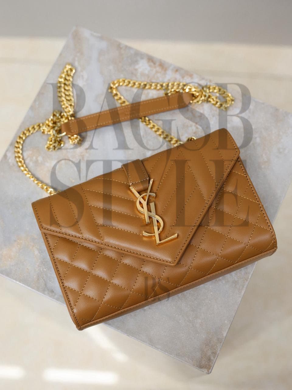 YSL ENVELOPE MEDIUM IN SMOOTH LEATHER 600185AACT72760 (24*17.5*6cm) — Bags
