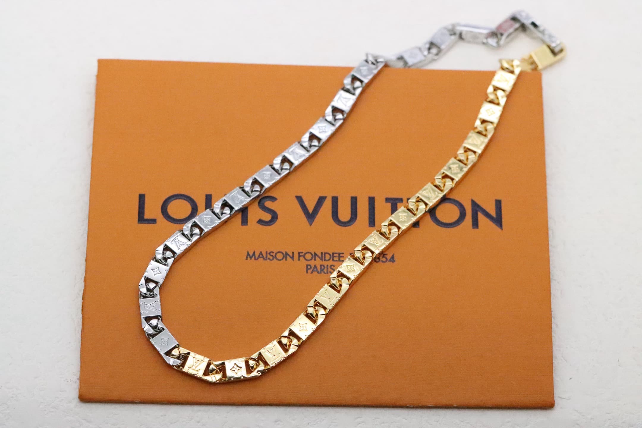 LV Gold & Silver Two-Tone Cuban Bamboo Necklace – Premium Luxury Designer Jewelry — Accessories